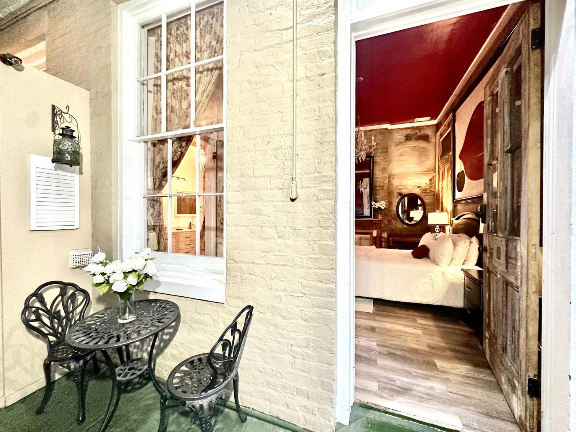 Fleur De Lis Mansion Bed & Breakfast New Orleans Bagian luar foto