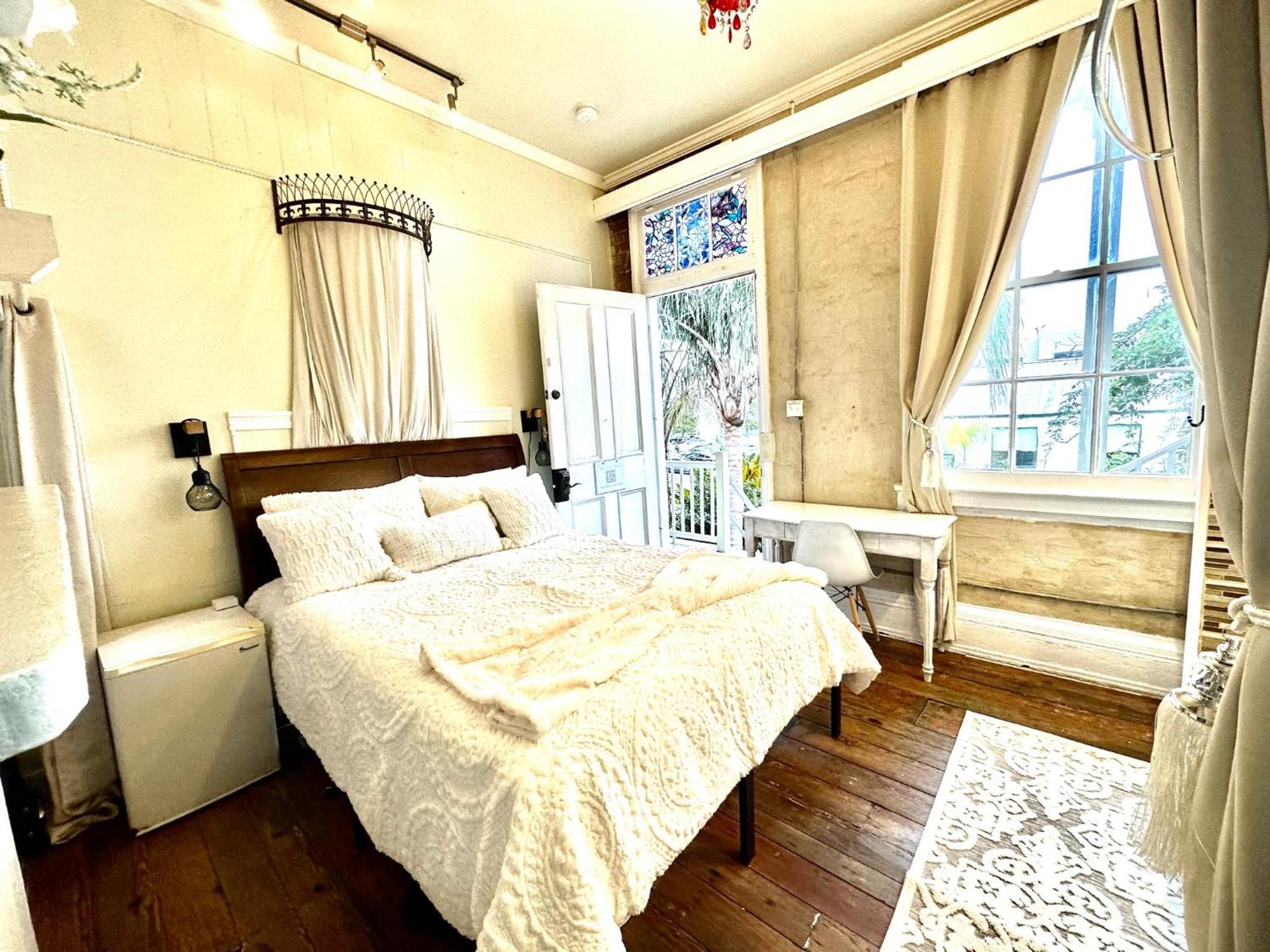 Fleur De Lis Mansion Bed & Breakfast New Orleans Bagian luar foto